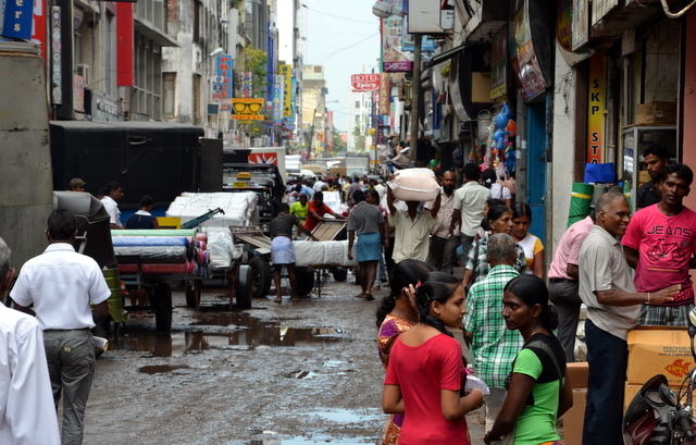 Pettah: A neighborhood with color in Colombo, Sri Lanka